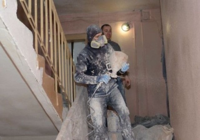 До конца года в Харькове отремонтируют рекордное число подъездов