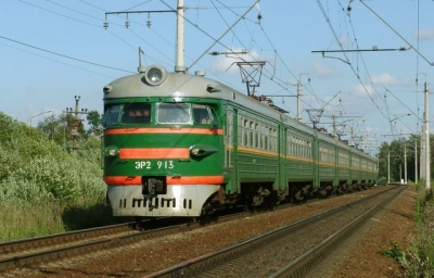 Мужчину убило током крыше электрички