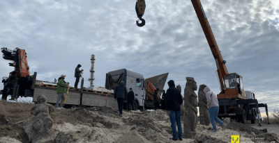 Под Изюмом демонтировали скульптуры скифско-половецкого периода