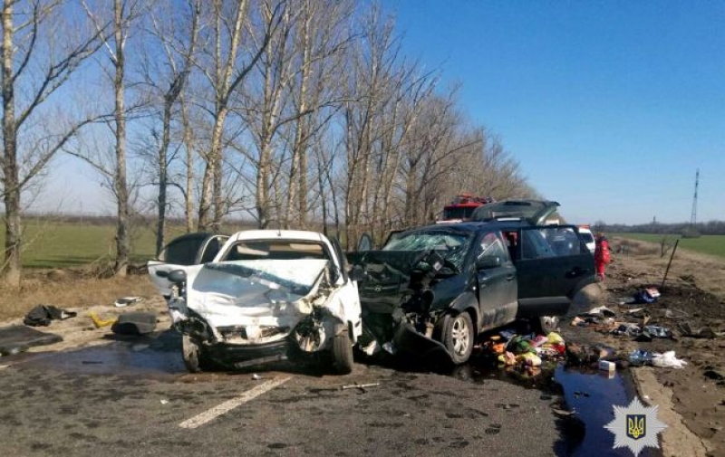 Под Харьковом в аварии погибла целая семья, члены еще одной – попали в больницу