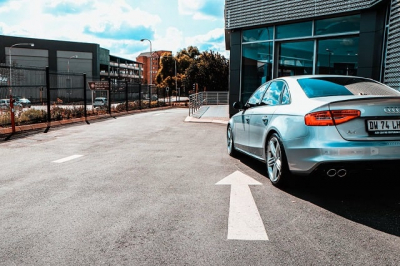 Где и как купить оригинальные запчасти Audi с Европы