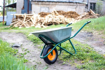 Как выбрать тачку садово-строительную: главные советы