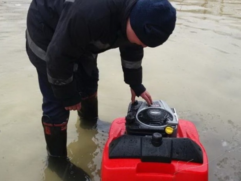 В Харькове таяние снега привело к подтоплению частных домов
