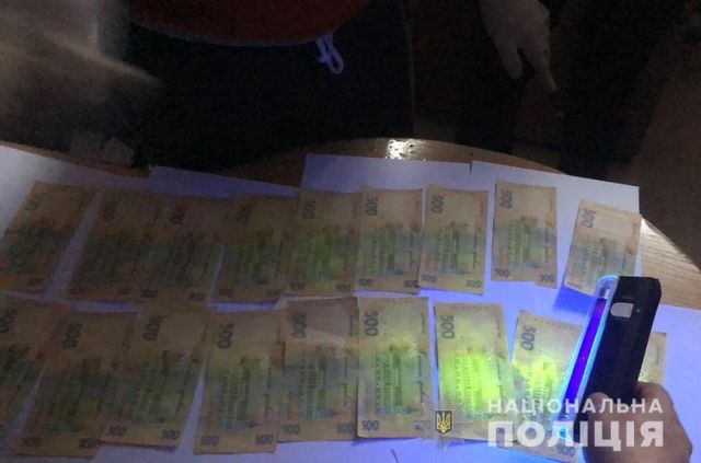 Во время получения взятки задержана помощница судьи