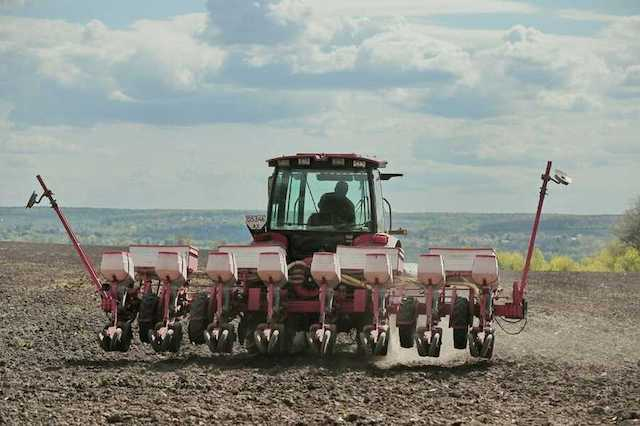 Аграрии Харьковской области засеяли свыше пол миллиона гектаров