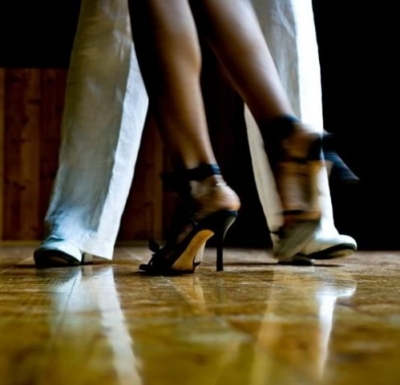 В центре Харькова устроили жаркие танцы