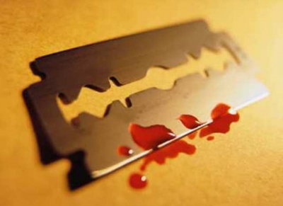 Заключенный спрятал лезвие во рту