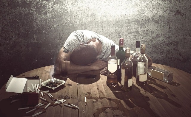 Что такое запой, чем он опасен и как из него выйти