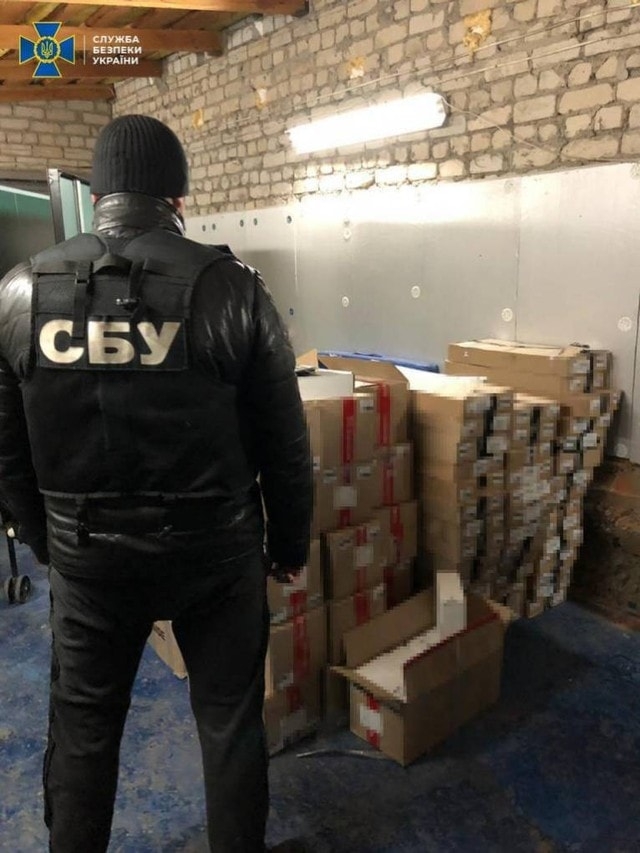Сотрудники СБУ нашли на территории области табак сомнительного качества
