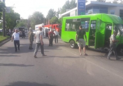 Утро вторника на дорогах Харькова началось с аварий