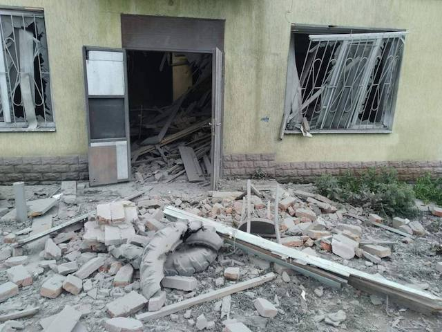 Населенные пункты Золочевской громады обстреляли с вертолетов и артиллерии