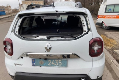 Российские оккупанты ударили дроном по служебному автомобилю полиции