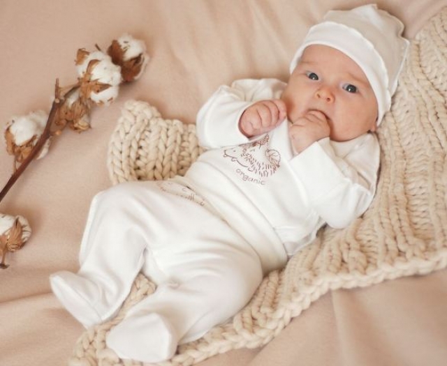 Одежда для новорожденного: список необходимого, что и как выбрать