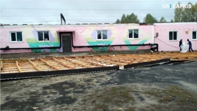 Неожиданные каникулы - ветер снес крышу в Малиновском лицее