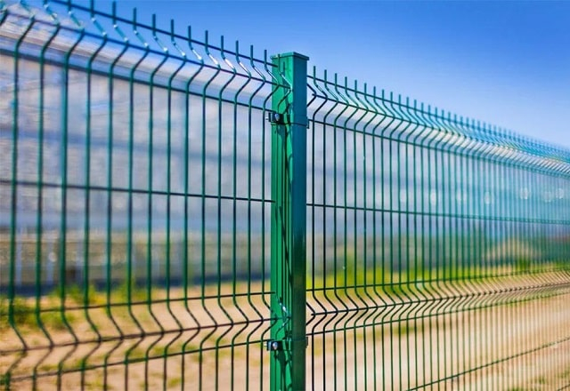 Главные отличия 3D забора от обычного