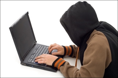 Харьковчанин мошенничал в интернете
