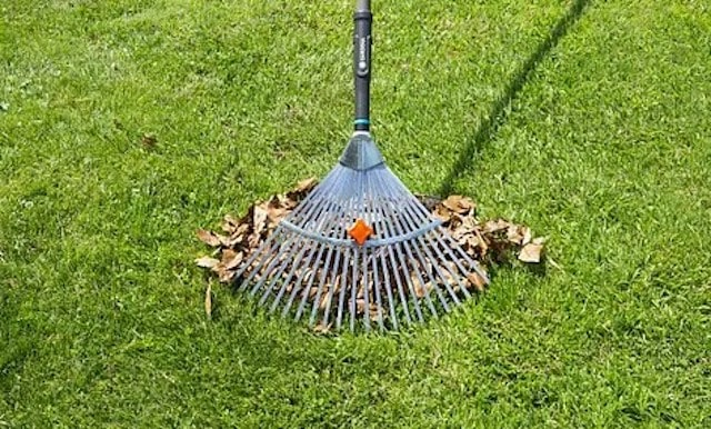 Харьковские коммунальщики решили сами изготавливать инвентарь