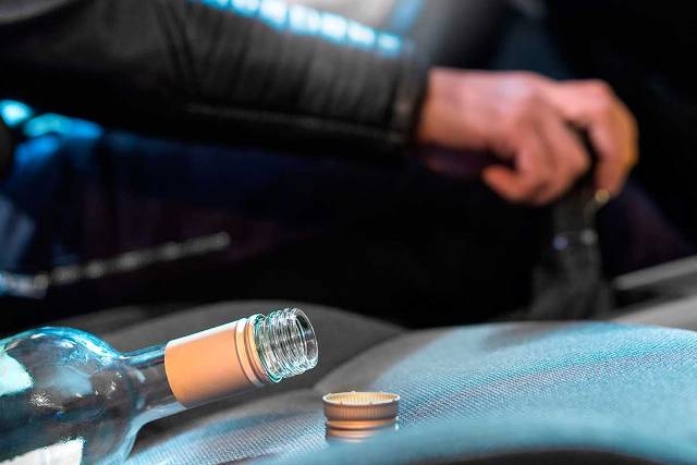 Пьяный водитель элитарного авто устроил ДТП