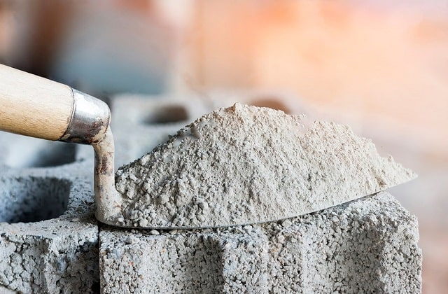 Цементный раствор – незаменимый материал в строительстве