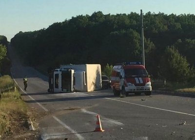 На Окружной перевернулись два грузовика: есть пострадавшие
