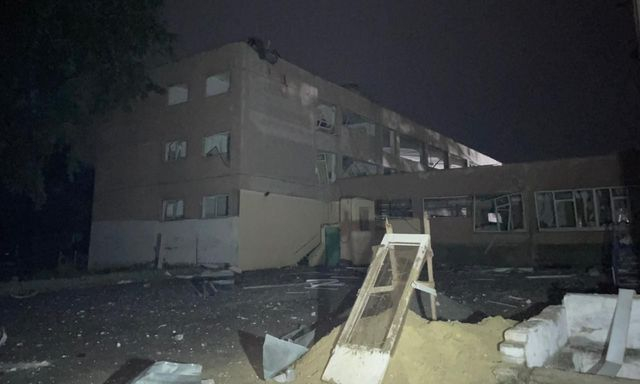 В Лозовой разрушено старейшее учебное заведение (фото)