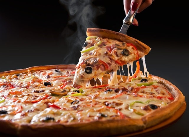 Мистецтво домашньої піци: від класики до творчих експериментів