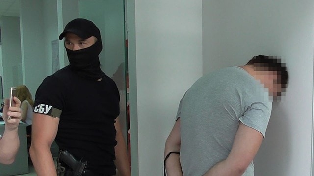 СБУ в Харькове разоблачила банду, торговавшую огромными партиями кокаина (видео)