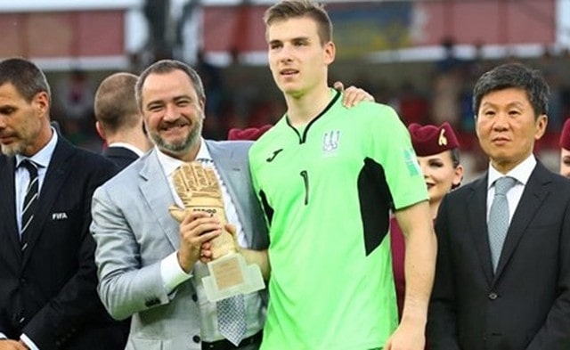 Харьковчанин признан лучшим вратарем юношеского чемпионата мира