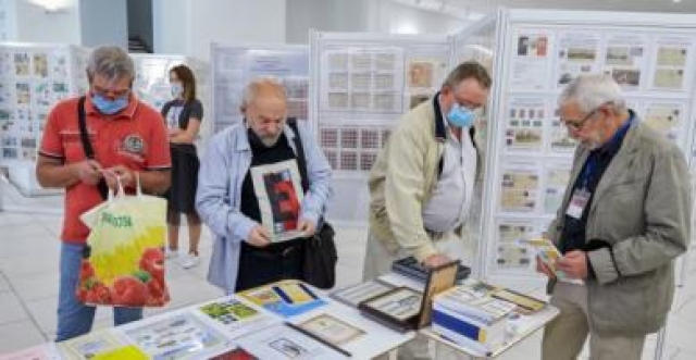 В Харькове открылась Национальная филателистическая выставка