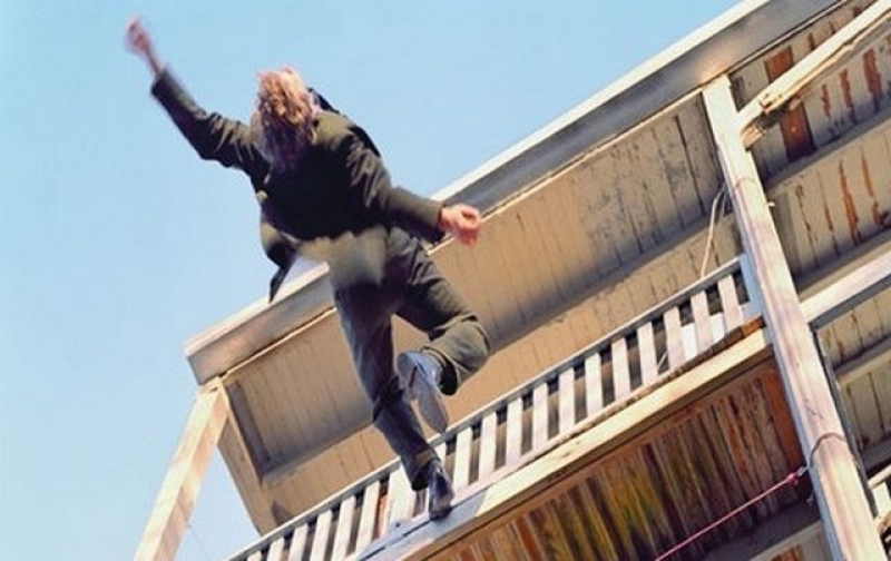 Под Харьковом парень попал в больницу из-за забытых ключей от дома