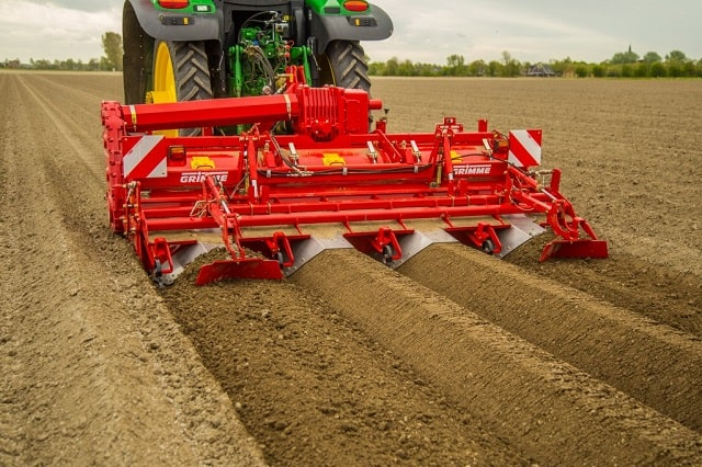 Механічний обробіток ґрунту в полі: види та особливості, коли і навіщо застосовується
