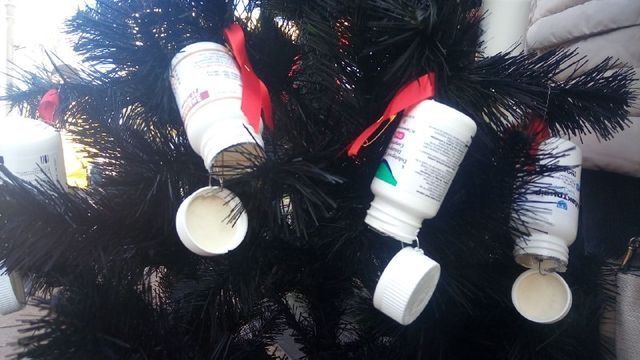 ВИЧ-инфицированные пациенты просят о помощи