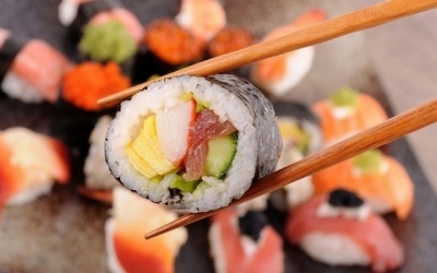 Японская кухня – как правильно есть суши
