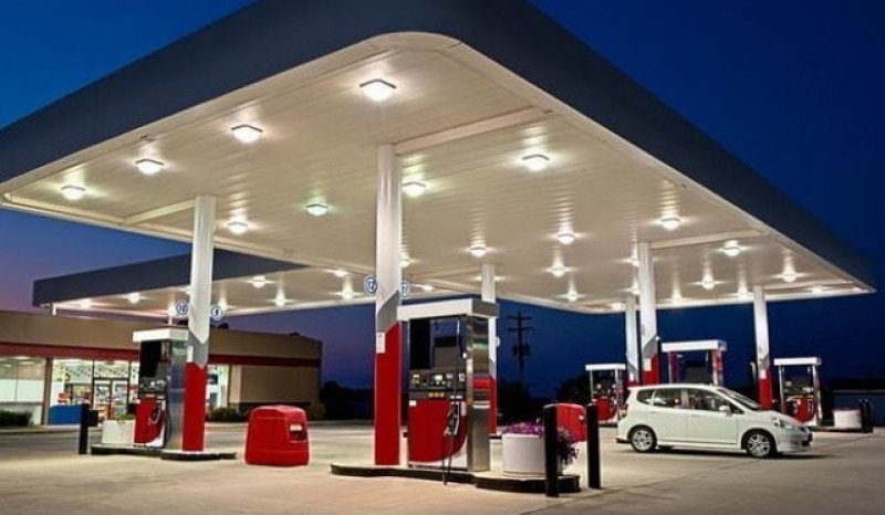 Харьковчане возмущены строительством автозаправки вблизи школы