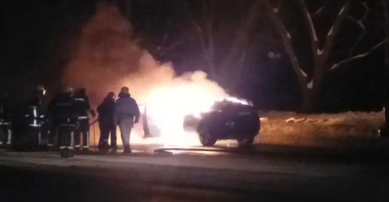 Ночью в Харькове сгорел BMW X6 (видео)