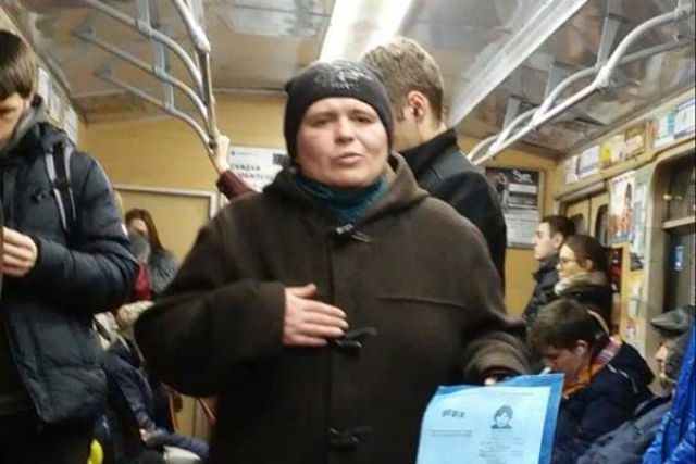 На известную харьковскую «актрису» напали в метро