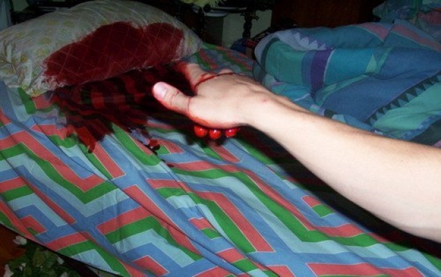 Харьковчанка обнаружила в постели мертвого мужчину