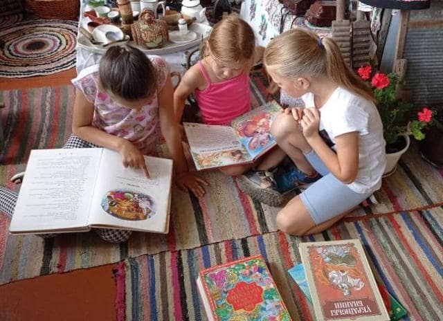 Для юных жителей поселка Коломак работает программа «Библиолето»