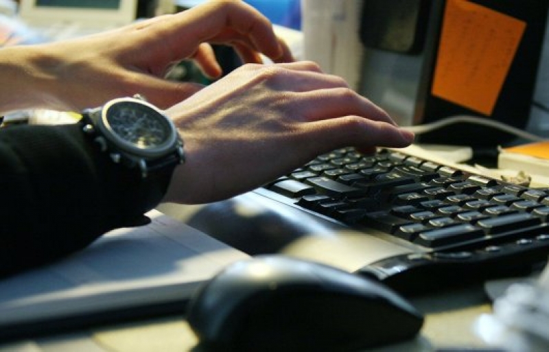 Извращенец из Балаклеи рассылал порнографию детям