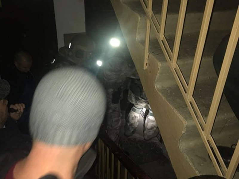 Харьковчанин переполошил район сигнальной ракетой и грозился взорвать многоэтажку (фото, видео)