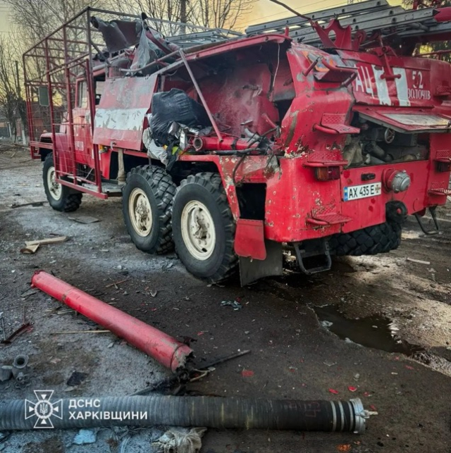 В Золочеве во время повторного обстрела пострадали шестеро спасателей