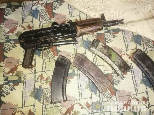 В Харькове с поличным пойман торговец оружием и боеприпасами