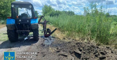В поле у села Яворское во время разминирования подорвался трактор