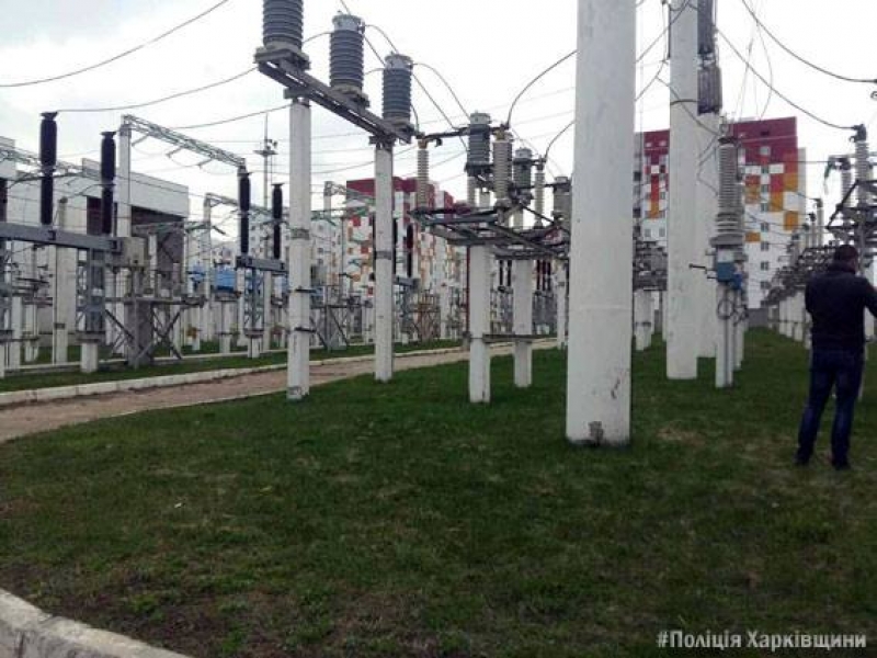 Подробности состояния здоровья харьковских школьников, которые пытались сделать селфи на электростанции