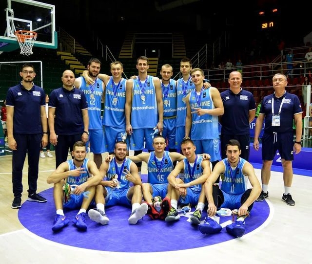 Украинская сборная по баскетболу стала серебряным призером Универсиады
