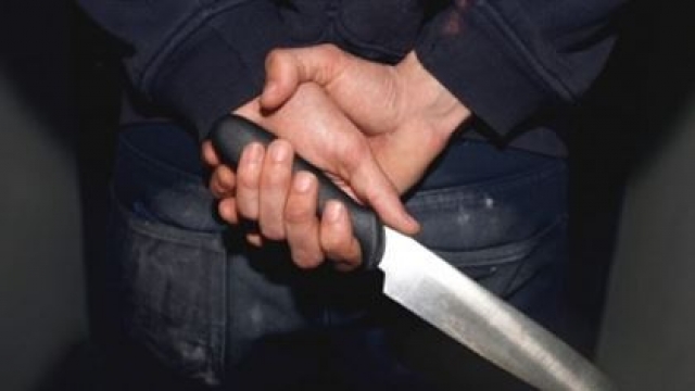 В Харьковской области задержанный ударил себя ножом в полицейском участке