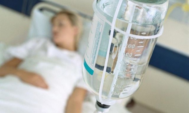 Стало известно о состоянии заболевшей ботулизмом жительницы Харьковщины