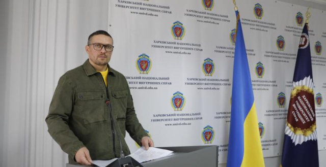 Александр Усик защитил диссертацию и стал доктором философии в области права