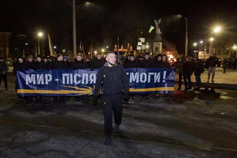 Факельное шествие прошло в Харькове (видео)