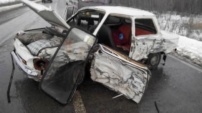 На Харьковщине «Запорожец» устроил ДТП: есть погибшие и пострадавшие